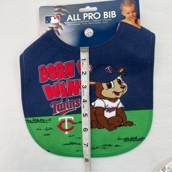 Born to Win MN‎ Twins Baby Bib - Picture 9 of 9